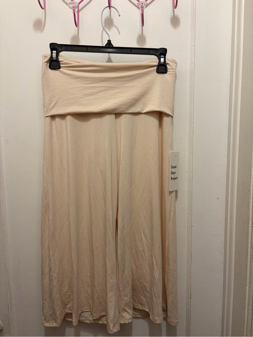 Good Days Project cream fold over gaucho pants size small